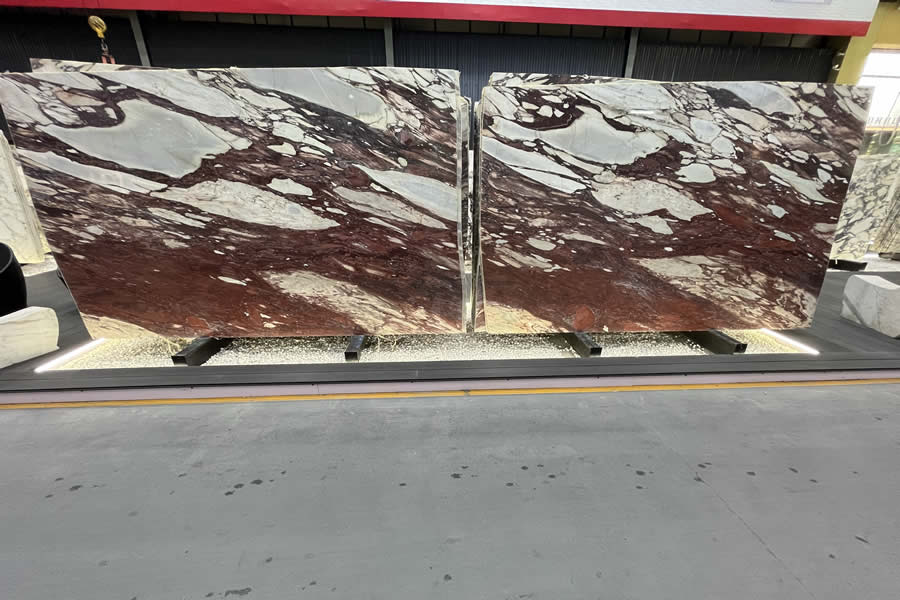 Calacatta Viola (Red Shade)