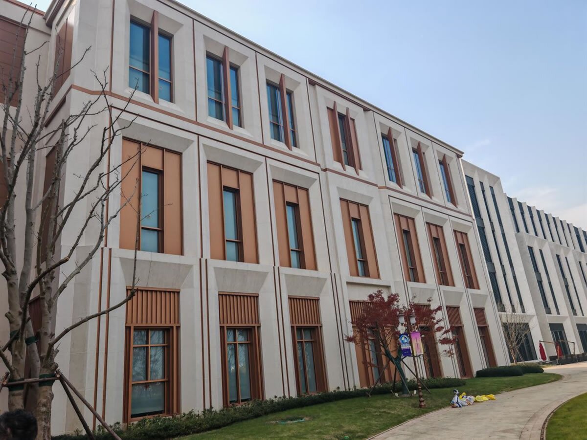 Huawei- Lianqiu Lake