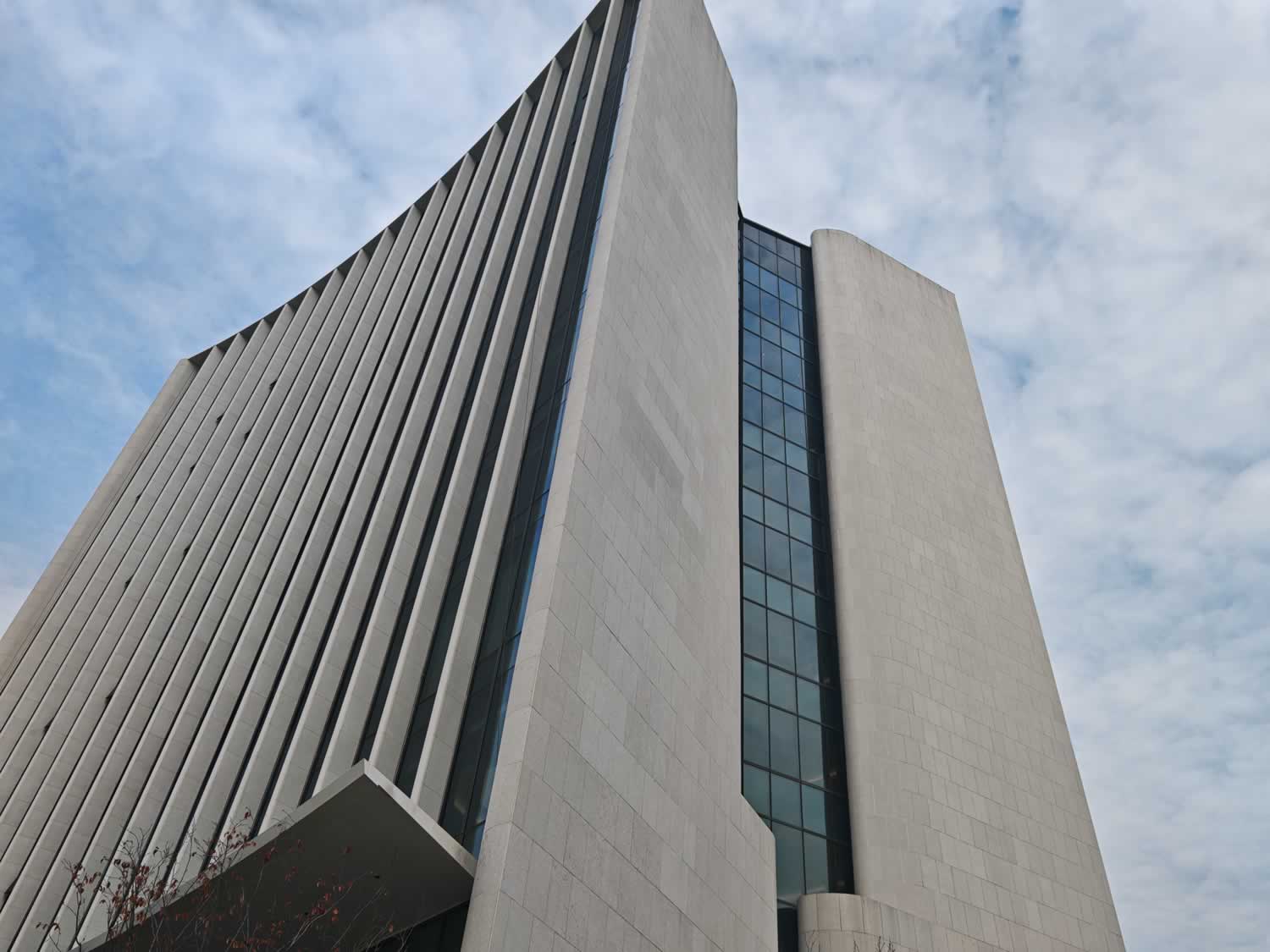 Huawei- Lianqiu Lake