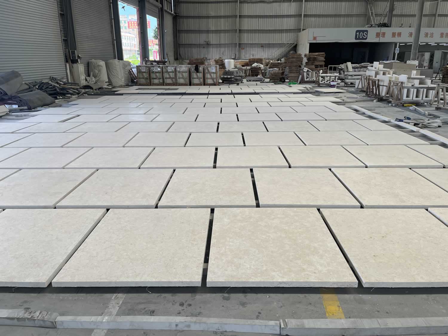 Huawei- Lianqiu Lake